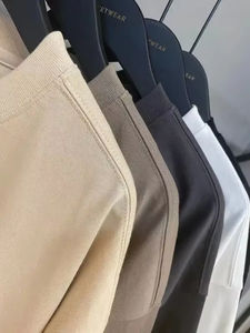 เสื้อยืดสำหรับผู้ชาย230ลาย GSM สีดำล้วนสั่งทำ - Product Image 2