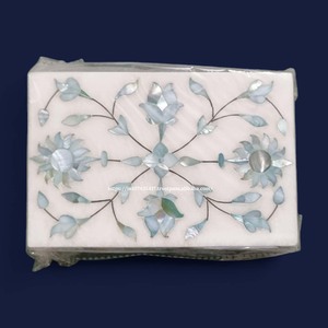 Boîtes à bijoux de grande taille avec logo personnalisé fabriquées à la main en marbre poli incrustation de pierre blanche coffrets cadeaux emballage en nacre - Product Image 2
