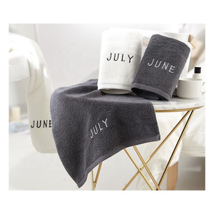 Ensemble de serviettes de bain 100% coton blanc de luxe en gros personnalisé hôtel meilleur durable pour adultes de haute qualité tissé fabriqué au Pakistan - Product Image 2