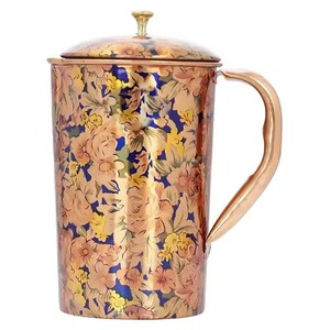 Pichet en cuivre fini gaufré de grande taille pour servir de l'eau à la maison dans la cuisine - Product Image 5