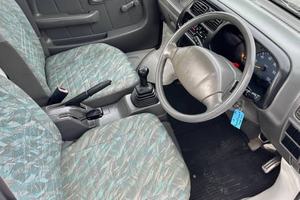 Camionnette SUZUKI CARRY 4X4 d'occasion, conduite à gauche/droite, modèle 2000 - Product Image 3