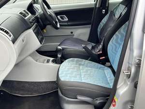 SKODA FABIA 1.2 d'occasion 2009, conduite à gauche/droite - Product Image 3