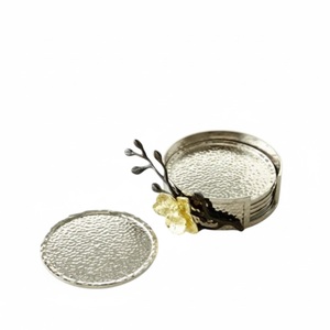 Nouveauté : sous-verre rond en métal avec support, plaqué argent, pour servir les boissons sur la table - Product Image 1