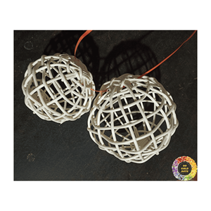 Vente en gros de balles décoratives en rotin, de ballons de football Sepaktakraw et de ballons Sola pour ornements de sapin de Noël et décoration intérieure - Product Image 3