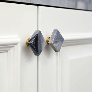 Poignée de porte Mabel en marbre rond et en laiton, couleur, forme et taille personnalisées, fabriquée en Inde - Product Image 4