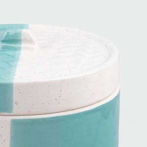 Casserole en céramique Aqua Elegance avec revêtement antiadhésif en émail, design minimaliste, compatible avec les cuisinières à gaz, réchauffeur de nourriture, logo personnalisé - Product Image 3