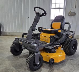 Tracteur de pelouse diesel industriel monocylindre 4 temps Cub Cadet Z2 46S avec bac de ramassage de 150 L, support ODM - Product Image 2