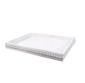 Bandeja de madera blanqueada de color con estilo de granja y asas simples perfectas para las necesidades diarias de servir o mostrar - Product Image 5
