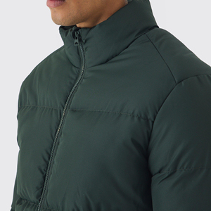Veste matelassée unisexe prête pour l'hiver avec capuche et logo frontal, imperméable, décontractée, pour un usage quotidien - Product Image 1