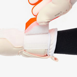 Custom Best Quality Latex Outdoor Waterproof Full Finger Breathable Wrist Strap <b>Lace</b> Closure Unisex Goalkeeper <b>Gloves</b> with Ako - Product Image 3