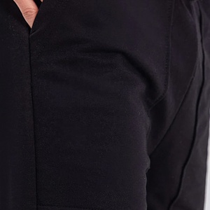 Pantalones Cortos de Hombre de Primera Calidad - Estilo Urbano, Cintura Elástica, Color Sólido, Ecológicos y Transpirables, Mejor Precio Disponible - Product Image 4