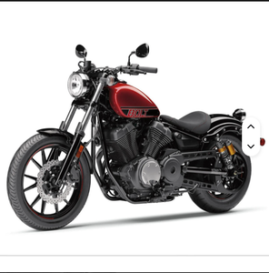 Vélo de croisière haut de gamme Yamaha Bolt R-Spec, éclairage LED moderne, tableau de bord numérique et design élégant pour la conduite en ville - Product Image 1