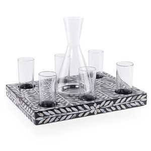 Bandeja de Madera Arábiga Hecha a Mano con Tapa de Acrílico y Detalles de Perlas para Servir Postres de Chocolate en la Celebración del Ramadán y el Eid - Product Image 5