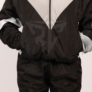 Ensemble de costume coupe-vent d'extérieur pour femmes en polyester léger avec logo personnalisé imperméable avec motif solide pour l'hiver 2-en-1 à séchage rapide - Product Image 4