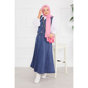 Conjunto de mezclilla azul modesto: Top corto, chaleco y falda, estilo casual vintage de verano con encaje y botones decorativos, corte ajustado con cinturón. - Product Image 1