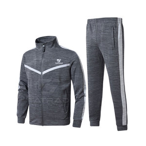 Chándal de Fútbol para Hombre Hecho en Pakistán, 100% Poliéster, de Alta Calidad, con Logotipo Personalizado, Otoñal, Sólido, de Secado Rápido, Ligero y Transpirable - Product Image 1