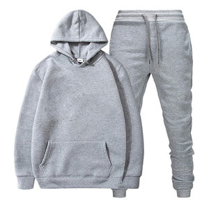 Ensemble de survêtement deux pièces épais avec impression sérigraphique, pantalon de survêtement délavé à l'acide et sweat à capuche avec poches zippées - Product Image 1