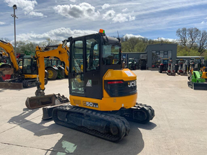Excavadora Usada JCBB Hydra dig 110W con Cilindro Hidráulico Bosch Rexroth y Componentes Principales PLC, Motor Incluido, en Venta - Product Image 2