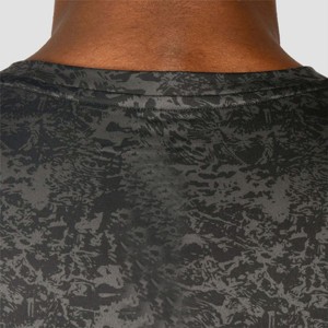 T-shirts élégants pour hommes avec motifs personnalisables et tissu doux pour un confort ultime - Product Image 5