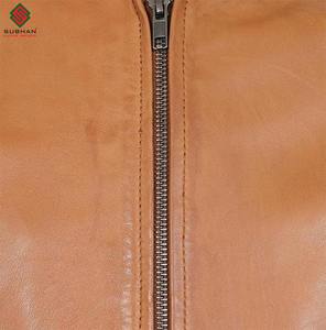 Blouson aviateur en cuir synthétique marron pour homme avec col mandarin et doublure en laine, style décontracté d'hiver - Product Image 4