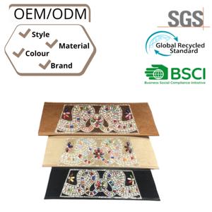 Sandalias de una tira semiterminadas con pedrería estilo bohemio étnico y adornos de diamantes de imitación. - Product Image 4