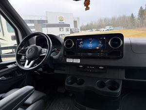 Autocaravana de lujo más vendida con nevera, casa móvil en venta - Product Image 5