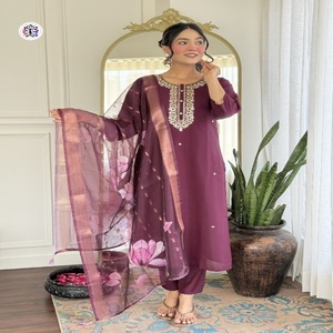Increíble hermoso rayón de viscosa con bordado Kurti Pant y Dupatta mujer fabricante de moda y exportador a la tarifa más baja - Product Image 1
