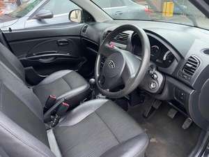 KIA PICANTO 2010 USADO, Volante a la Izquierda/Derecha - Product Image 3