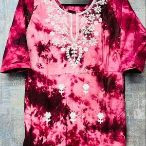 Camiseta sin mangas geométrica de rayón viscosa bordada Kurta recta informal para mujer con longitud corta para temporadas de primavera y otoño - Product Image 1