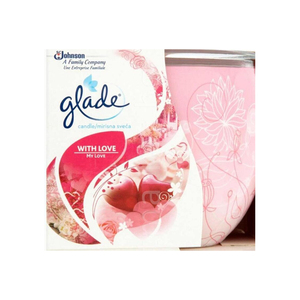 Disfrute de hasta 30 horas de tiempo de combustión con Glade Candle 120g With Love llenando su hogar con un delicioso aroma. - Product Image 5