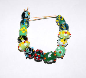 Strands de cuentas de vidrio Premium Mix of Black Blue White Purple Seed Beads para la fabricación de joyas Decoración Lámpara Cuentas DE TRABAJO - Product Image 3