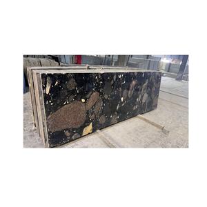 Losa de granito indio, moneda Charkol, Granito de piedra natural para aplicación de pisos y paredes de proveedor indio - Product Image 1