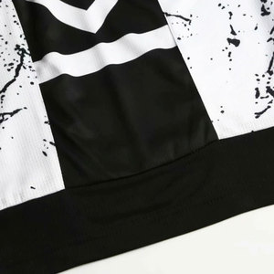 กางเกงขาสั้นผ้าแคนวาสสำหรับใส่วิ่งกางเกงออกกำลังกายขาสั้นผ้ายืดปิดกลางแบบลำลอง - Product Image 4