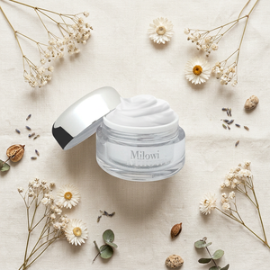ครีม MILOWI V2 MAGIC RADIANCE WHITENING 50 กรัม ครีมลดเลือนริ้วรอยเพื่อผิวกระจ่างใสทันที ช่วยเติมความชุ่มชื้นให้ผิวเปล่งประกาย - Product Image 1