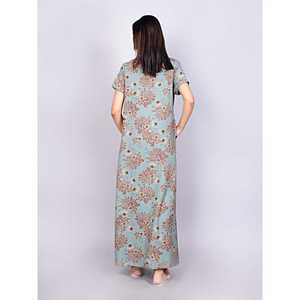 Ensemble de robe de nuit et peignoir en tissu doux, imprimé alpin, avec poche latérale et broderie au col, pour mariée, personnalisable ODM, avec cordon de serrage, 3 pièces - Product Image 4