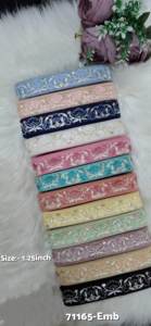 Lacets brodés conçus sur mesure en grande fleur de 2.75 pouces de largeur pour les robes de mariée exclusives et à des fins de revente. - Product Image 6