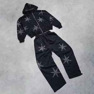 En gros, Survêtement unisexe personnalisé, écologique, chaud, d'hiver, vintage, style délavé à l'acide et à la pierre, à capuche, avec strass, imprimé, pour le jogging - Product Image 3