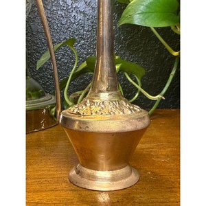 Usine directe Vintage laiton aiguière Vase orné du milieu du siècle Mini pichet décoratif Boho Accent - Product Image 2