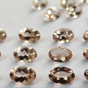 Morganita de Color Durazno Natural, Corte Ovalado de 4x6 mm, Facetada, Calidad Superior - Morganita Suelta, Corte Ovalado, Calidad Superior - Product Image 1