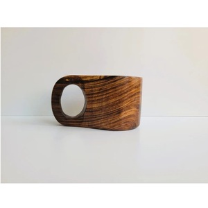 Tasse en bois traditionnelle pour une consommation quotidienne en bois pur pour un style de vie sain et durable - Product Image 1