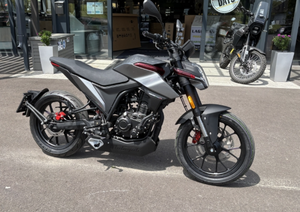 Moto Mala Drakon 125 aux performances puissantes avec compteur de vitesse numérique - Product Image 3