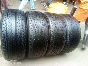 Neumáticos Radiales sin Aire de Primera Calidad para Autos Deportivos, Personalizados, para Césped Artificial, Venta al Por Mayor, Entrega Rápida Disponible - Product Image 5