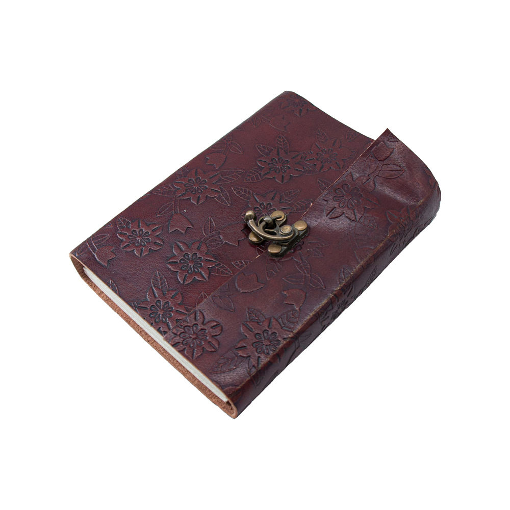 สีน้ำตาล