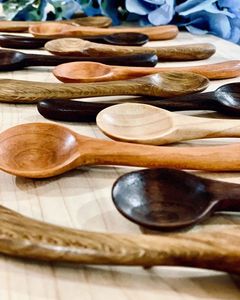 ชุดเครื่องครัวไม้สักหรืออะคาเซียธรรมชาติเป็นมิตรพร้อมที่วางช้อนและที่วางช้อนไม้ - Product Image 2