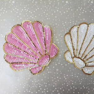 60 pièces de pendentifs en forme de cœur en pierre, perles de chakra, breloques en cristal DIY, pendentifs en pierre en forme de cœur pour la Saint-Valentin, bijoux DIY - Product Image 1