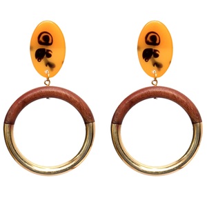 Pendientes de moda de resina de color personalizados de alta calidad altamente pulidos y brillantes hechos a mano para mujeres de la India. - Product Image 2