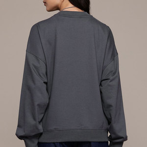 เสื้อสเวตเตอร์คอวีสำหรับผู้หญิง, ใหม่เสื้อสเวตเชิ้ตแฟชั่นแนวสตรีทดูดีที่สุดดีไซน์เด่นสีพื้น - Product Image 4