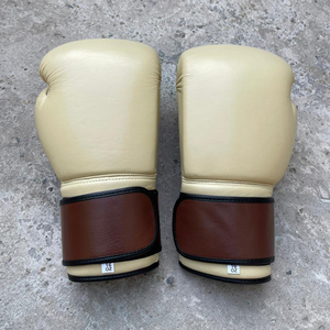 Gants de boxe en cuir PU personnalisés à prix Offre Spéciale bon marché pour l'entraînement fabriqués au Pakistan - Product Image 2