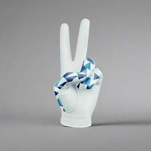 Guantes de Golf Premium de Ajuste Cómodo, Nuevo Modelo, Tela con Agarre Confiable para Entrenamiento y Juego al Aire Libre - Product Image 2