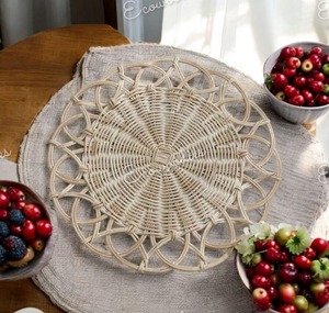 Plato de cargador de ratán redondo Floral hecho a mano artesanal, mantel de ratán Natural para comedor elegante para Decoración de mesa de restaurante - Product Image 5